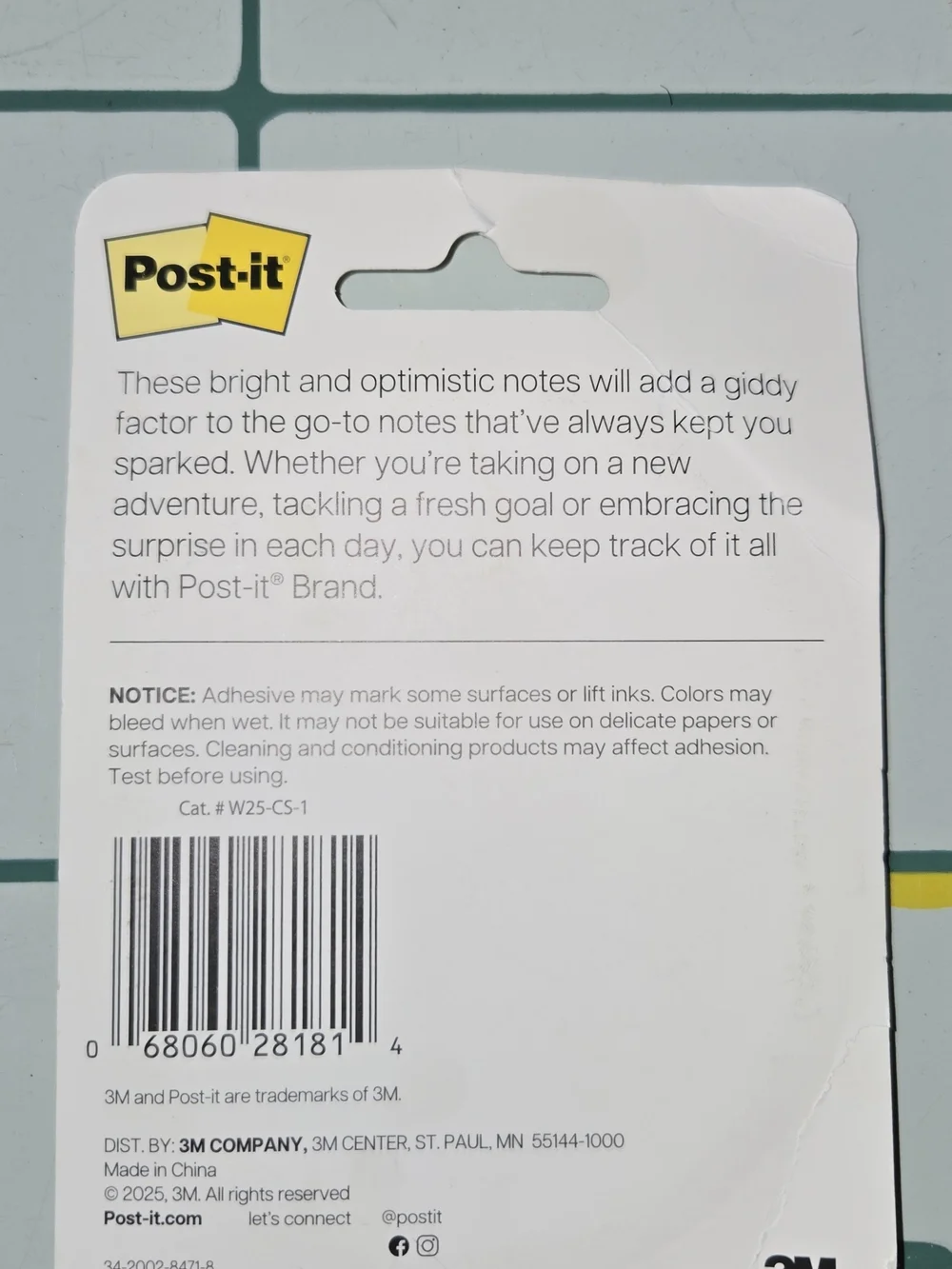 BN Post-It Sticky Notes Think Good Thoughts The World is in Your Hands Quote